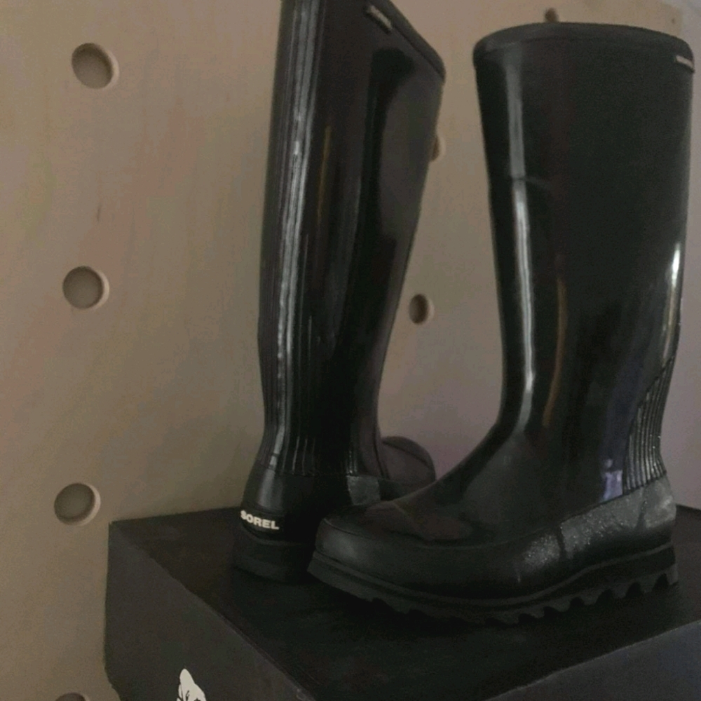 Sorel rain boots